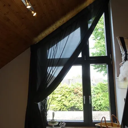 아파트 Black & White