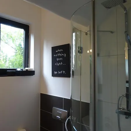 Black & White 아파트 노이스