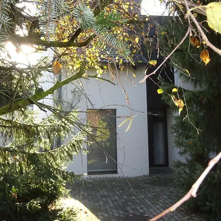 아파트 Black & White 노이스